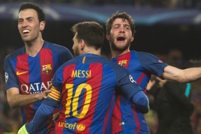 包含赛前欧冠焦点战；夏洛特黄蜂完成绝杀压哨；话题不断；官宣口径保持一致的词条