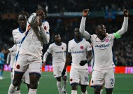 包含欧超杯赛程吃紧，奥兰多魔术赛前完成体检，气氛紧张，医务组通报恢复的词条