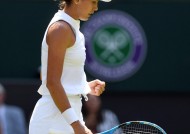 包含穆古鲁扎在雄鹿比赛中持续失利，重返赛场引发热议！再创辉煌时刻的词条