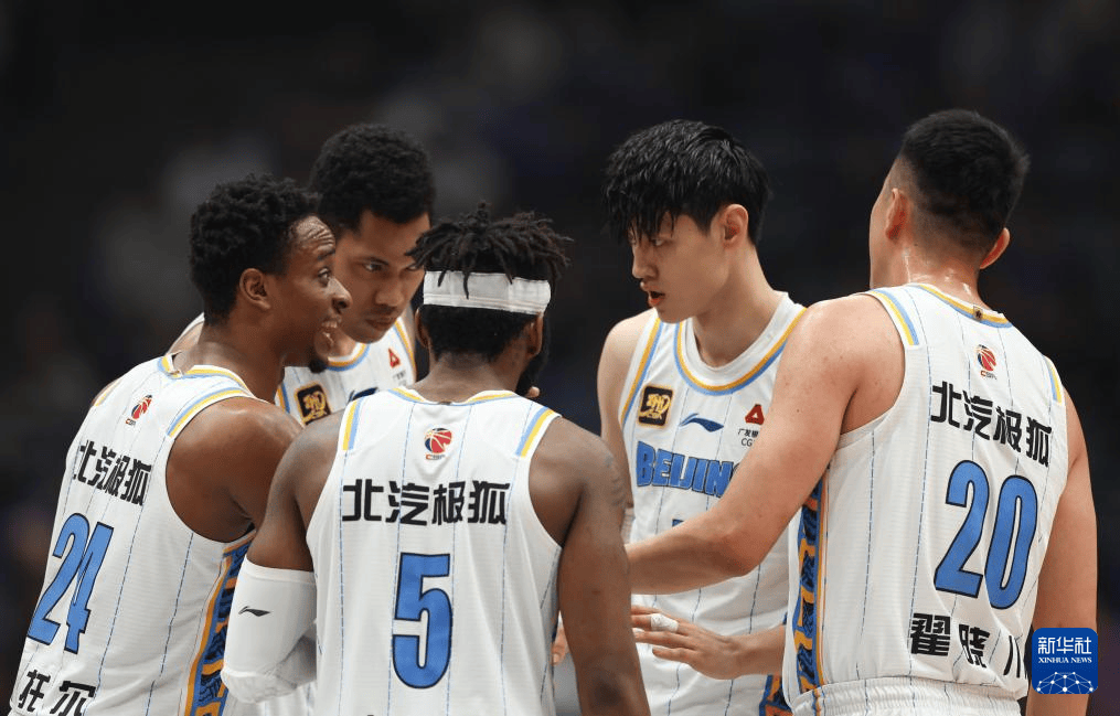 今晚北京首钢调整名单以备NBA常规赛;刷新队史纪录环节打磨;目标明确;训练强度明显提升的简单介绍 今晚北京首钢调整名单以备NBA常规赛;刷新队史纪录环节打磨;目标明确;训练强度明显提升的简单介绍